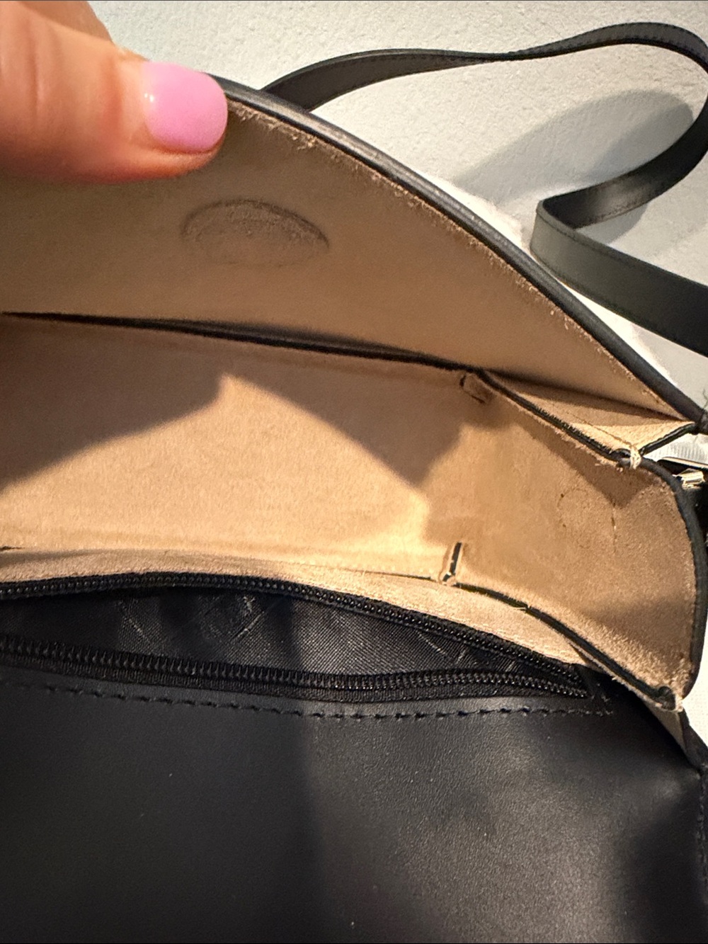 Longchamp Black Leather Crossbody with Gold Medallion - Picture 5 of 6